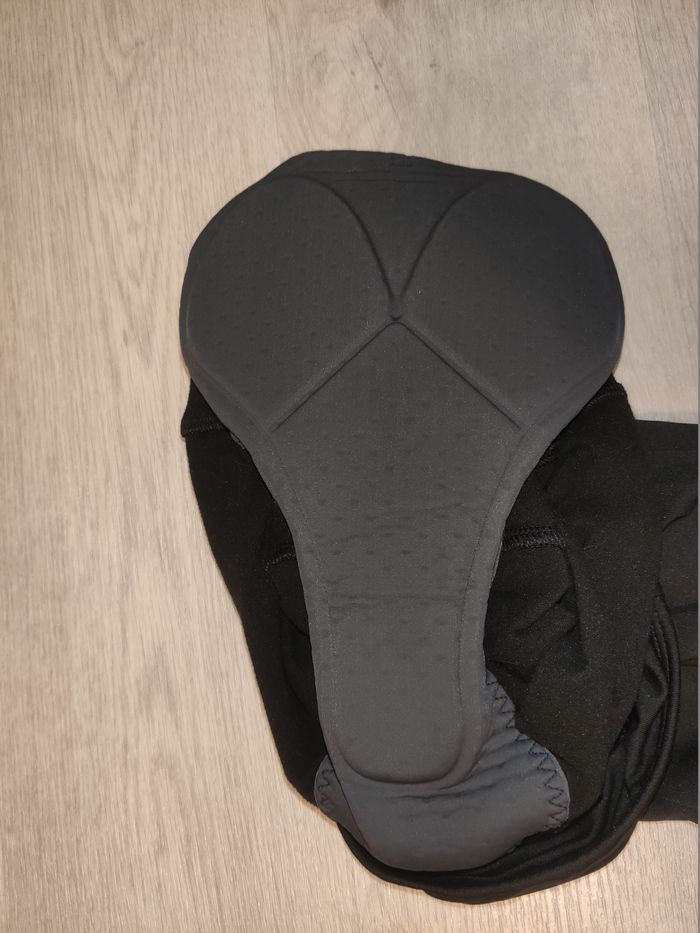 Pantalon cuissard vélo Triban Decathlon taille S neuf - photo numéro 3