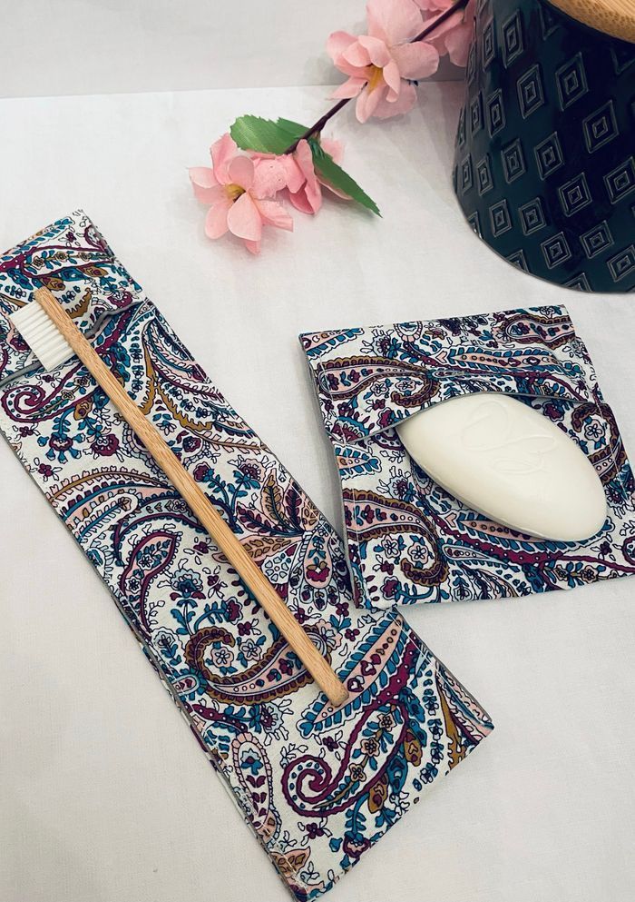 Pochette à brosse à dent et pochette à savon - photo numéro 2
