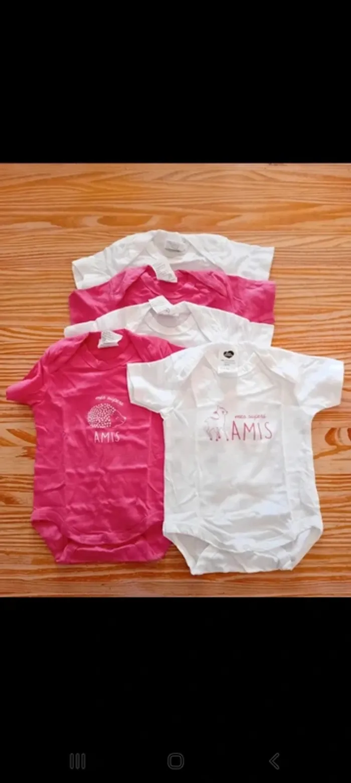 Lot de 5 bodys manches courtes