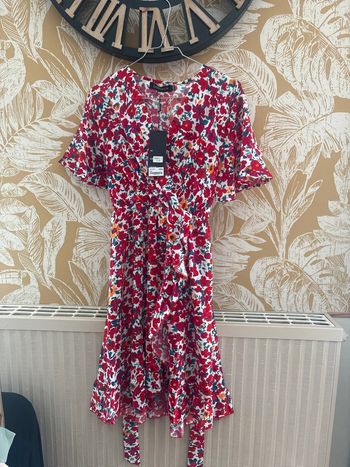 Robe courte neuve L/XL fleurs naumy