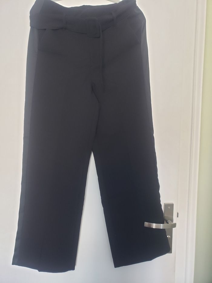 Pantalon femme taille 40 kiabi en très bon état