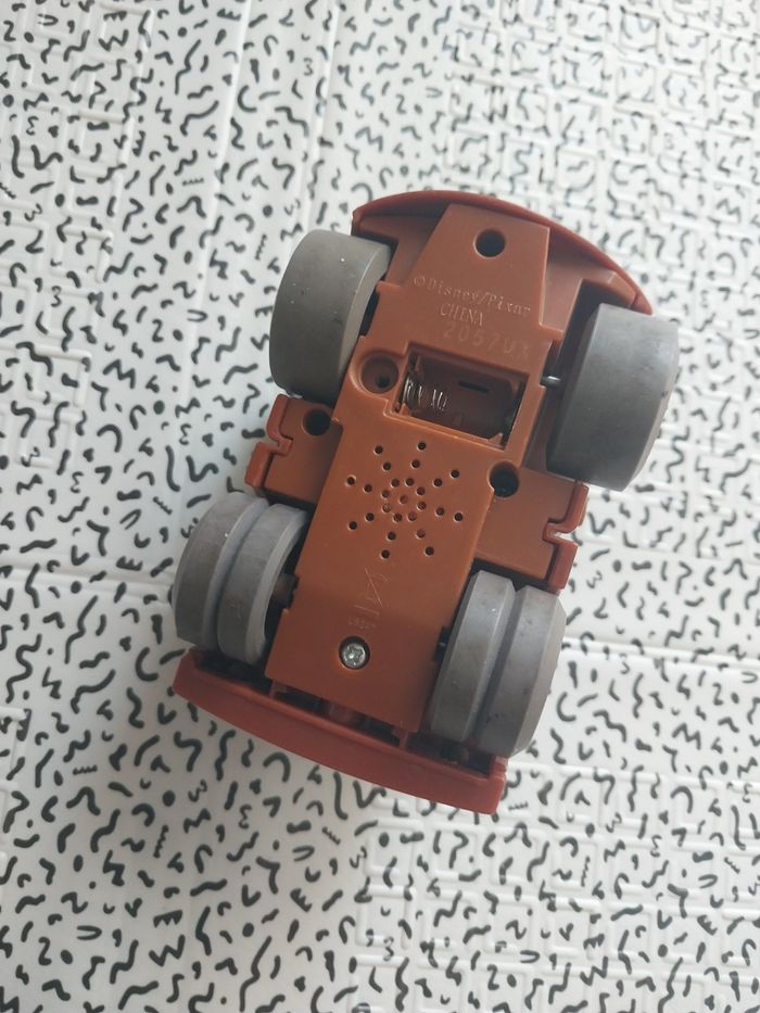 Disney Pixar Cars – Martin la dépanneuse - photo numéro 5