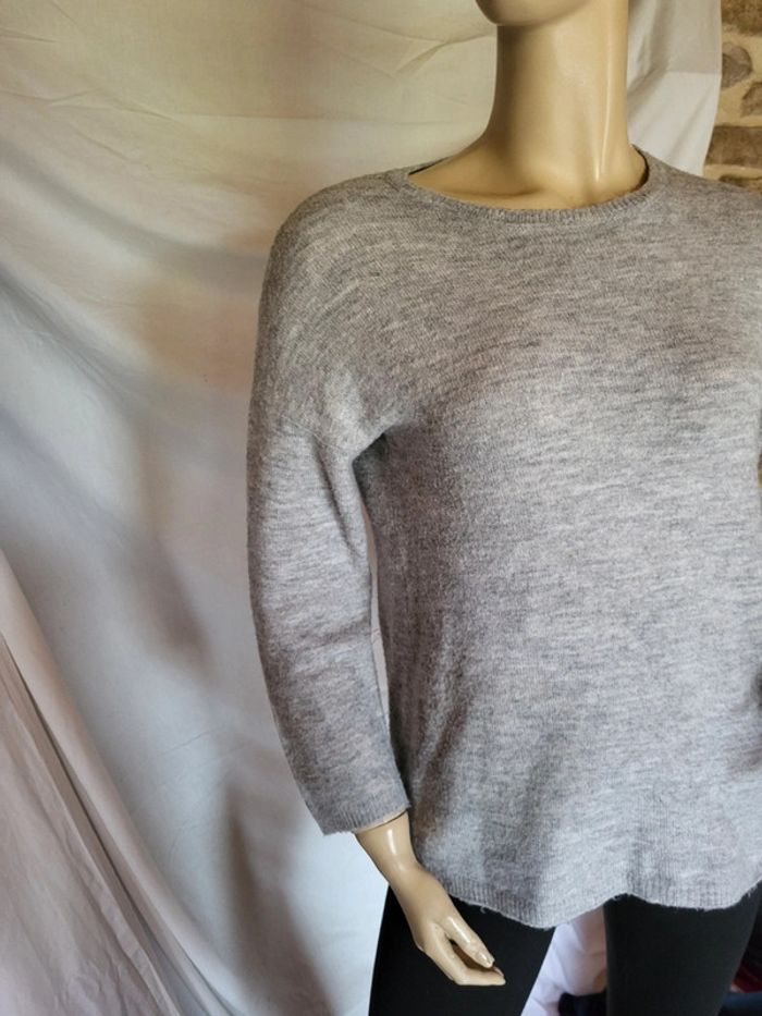 Pull gris - photo numéro 2