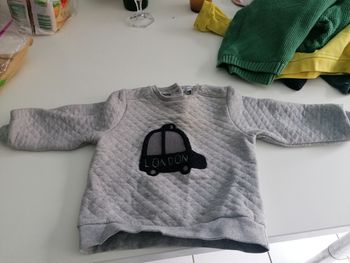 Sweat shirt