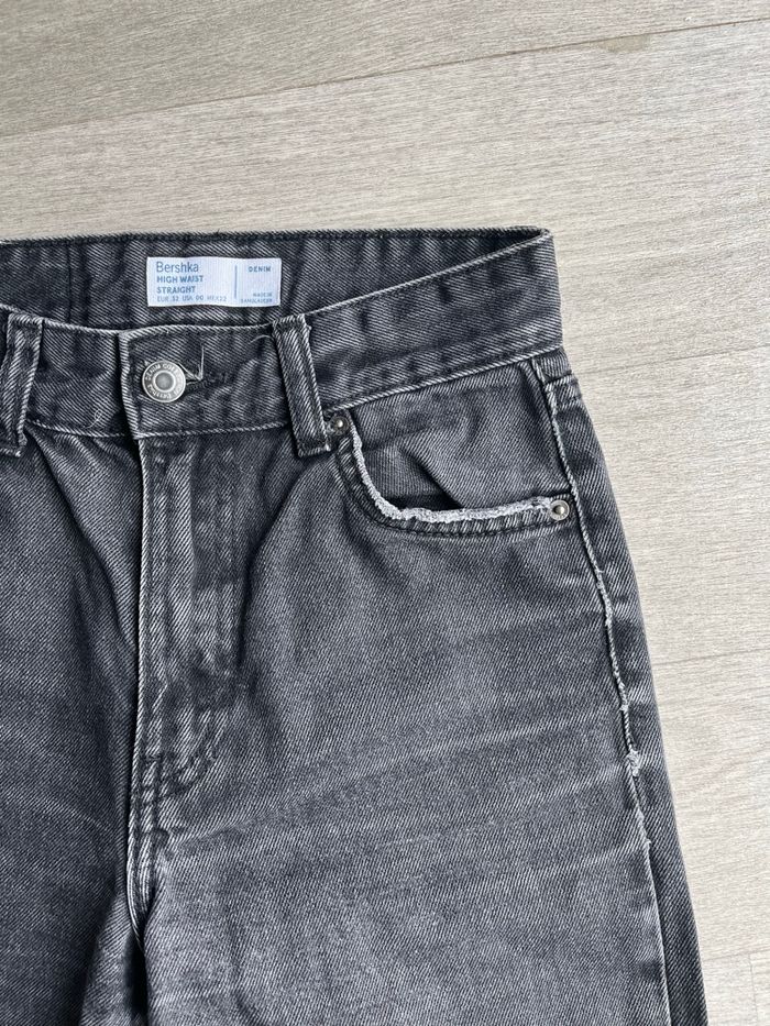 Jean taille haute noir high waist straight Bershka T32 - photo numéro 4