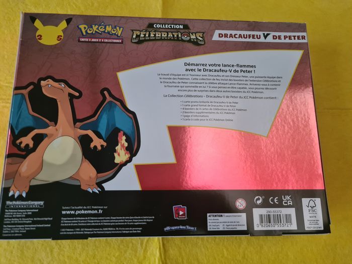 Pokémon Célébrations 25 ans Coffret Collection Dracaufeu de Peter EB7.5 de 2021 - photo numéro 2