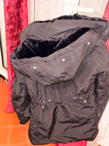 Les 3 à 35 basket taille 37 sandales 36 la veste m