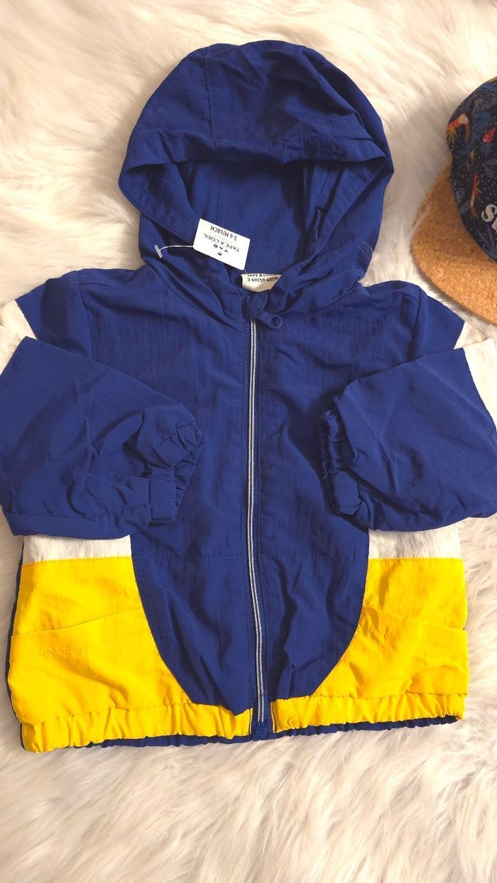 NEUFS (non portés) 🏷🏷🥰😍💙superbe coupe vent et casquette 6mois garçon 😍🤩💙 - photo numéro 5