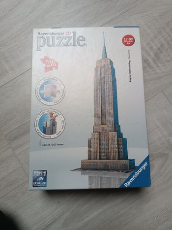 Puzzle 3D empire state Building
