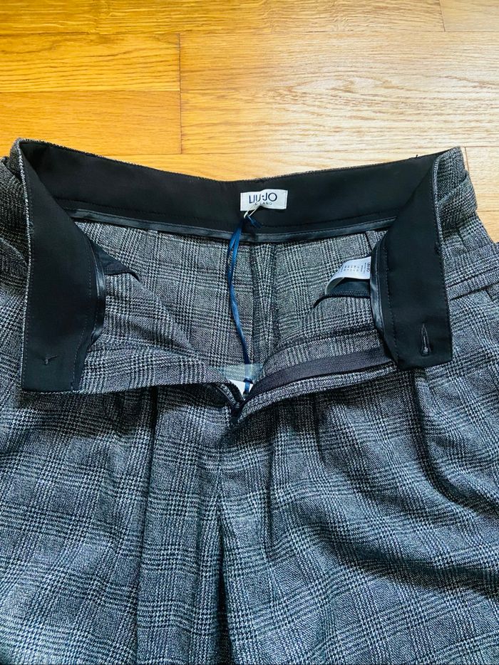 Short d’hiver Liu Jo taille 38 neuf - photo numéro 8