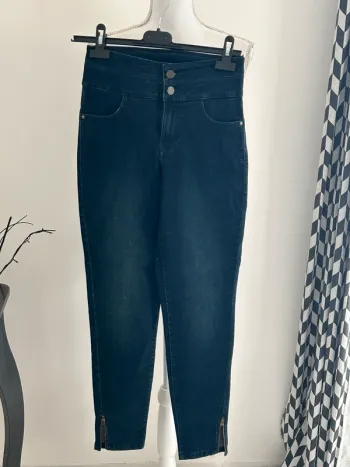 Jean taille haute Naf Naf taille 34