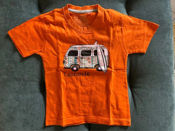 TEE shirt lanzarote 2 ans neuf