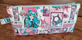 Trousse d'école plate