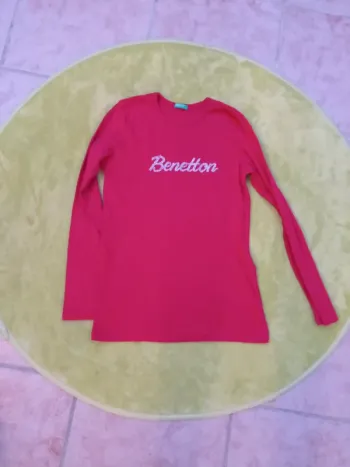 Tee-shirt ML rouge taille 10/11 ans UCB