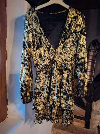 Magnifique robe femme couleur doré et noir taille l neuf ZEDeRI