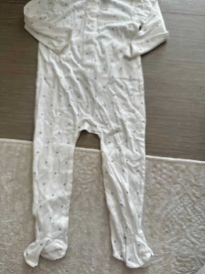 Pyjama kiabi mixte comme neuf porté une fois - photo numéro 2