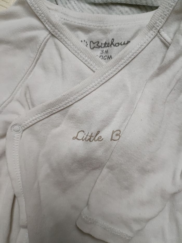Lot bodies Kiabi taille 3 mois - photo numéro 3