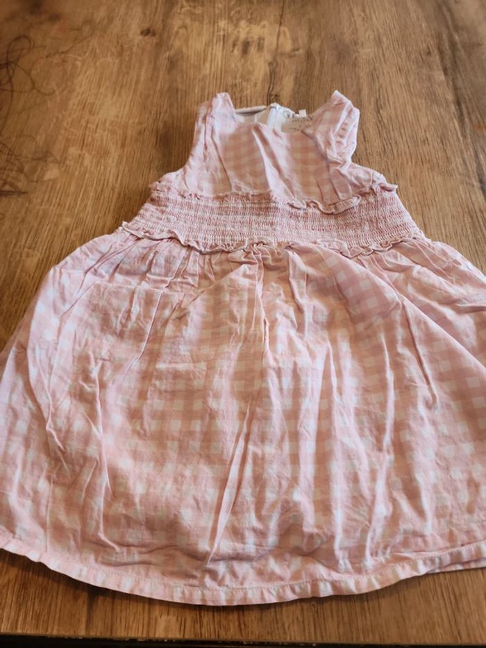 Robe guess 2 ans