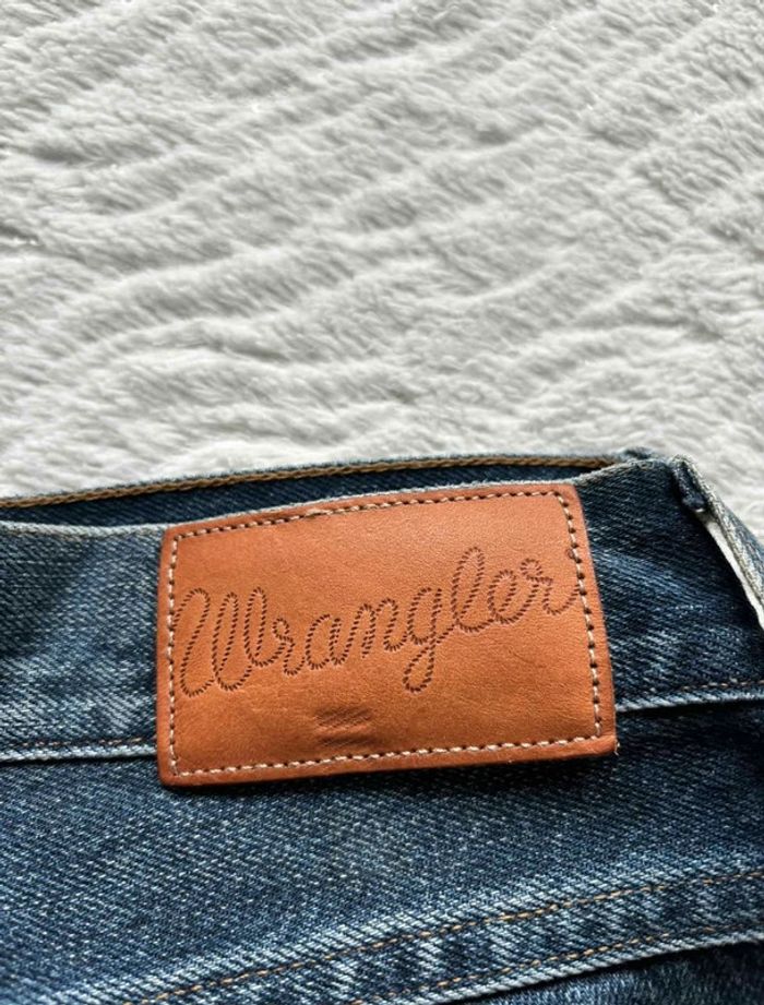 Jean Wrangler Larston bleu foncé délavé coupe slim tapered homme taille W28 38 M L32 - photo numéro 2