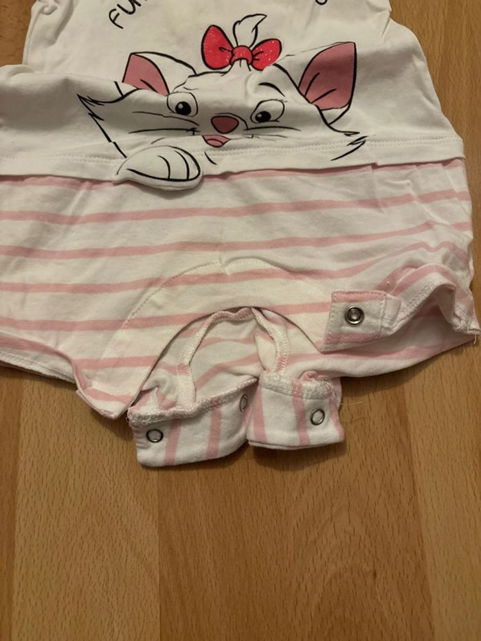 Combishort marie 6 mois - photo numéro 3