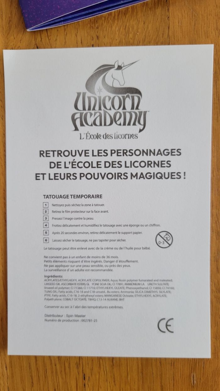 Lot L'école des licornes : 1 album panini , 3 planches de tatouage temporaire, 1 poster - photo numéro 4