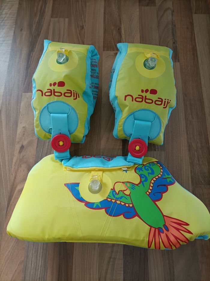 Gilet de flottaison 15-30 kg piscine Nabaiji jaune et bleu perroquet - photo numéro 5