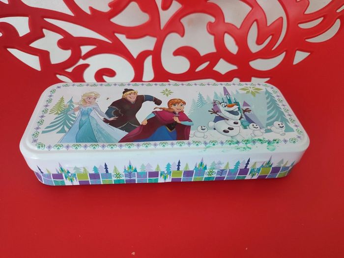 Boîte, trousse métal Reine des neiges