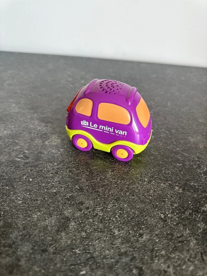 Tut tut Erwan le mini van vtech