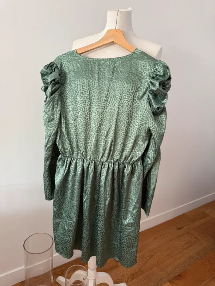 Jolie robe d’été L/40 tendance - photo numéro 3