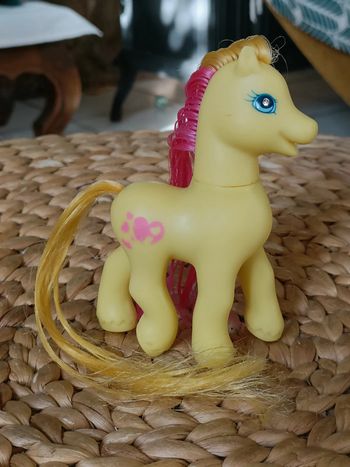 Mon petit poney g2 jaune et rose