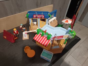 Camping playmobil 70087