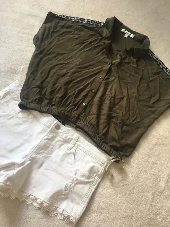 Haut chemise t-shirt fluide avec boutons vert kaki uni simple basique à manches courtes crop-top