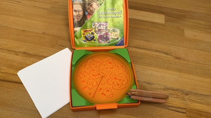 Mandala designer Dora Ravensburger