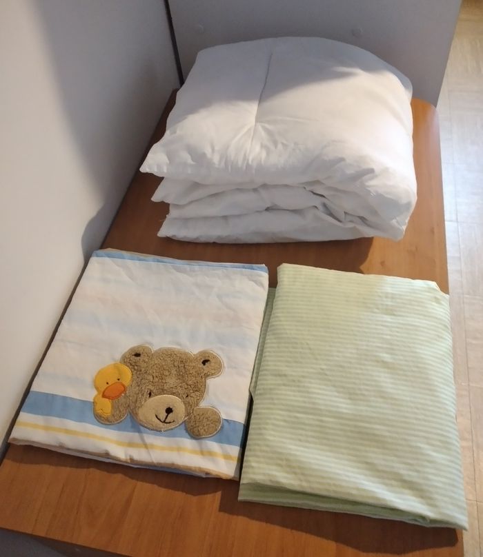 Lit à barreaux en bois à roulettes pour bébé - photo numéro 6