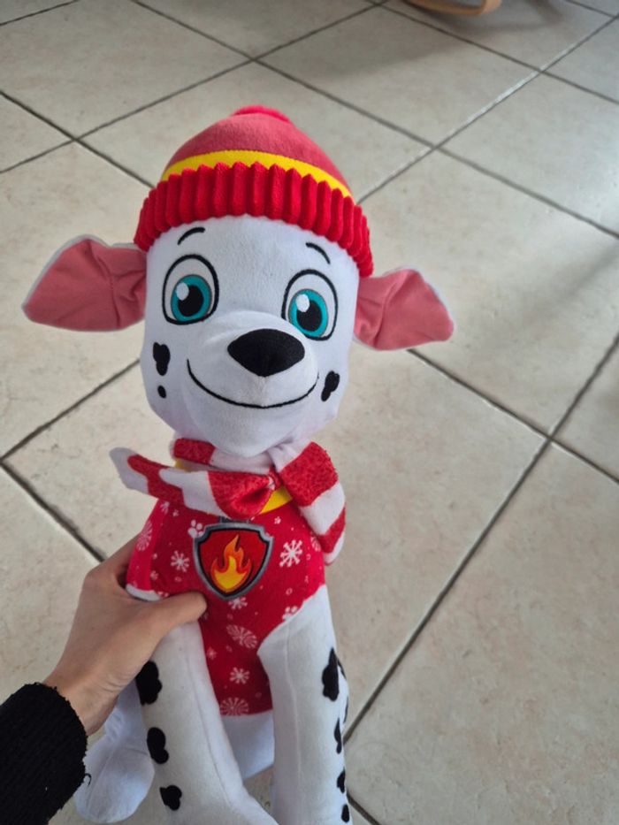 Belle peluche Marcus pat patrouille 50cm
