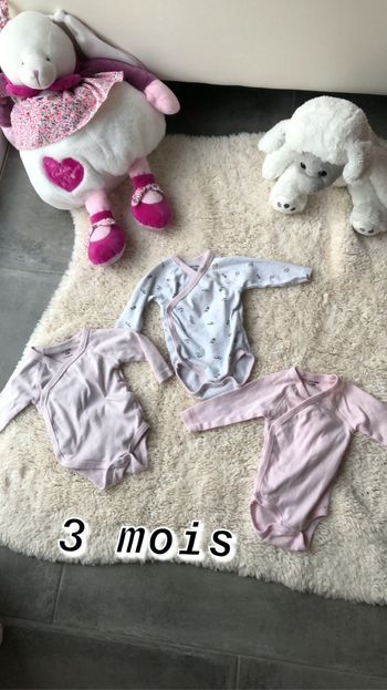 Bodies fille 3 mois