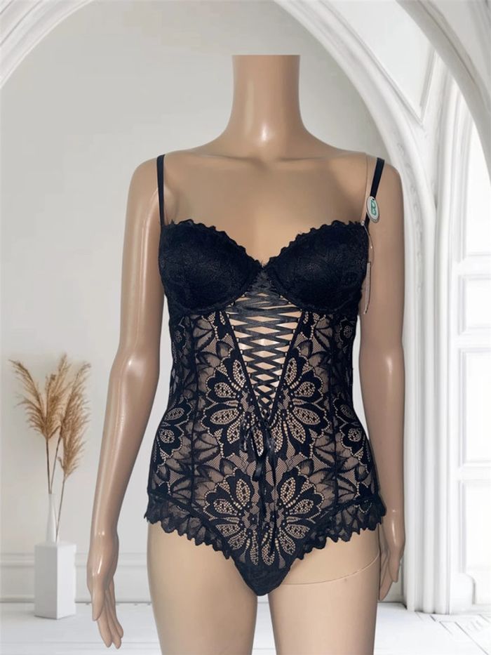 🌼Body noir dentelle Mosquitos🌼
