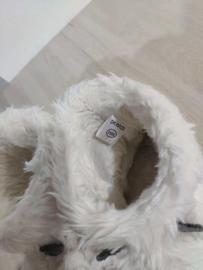 Chaussons soft boa fourrés rennes blancs fille Okaïdi taille 25/26 - photo numéro 3