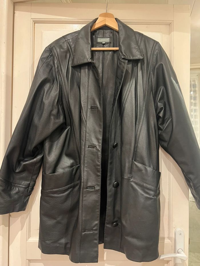 Manteau en cuir vintage noir taille 42