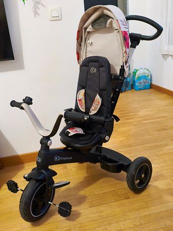 Tricycle Kinderkraft Easytwist Girly