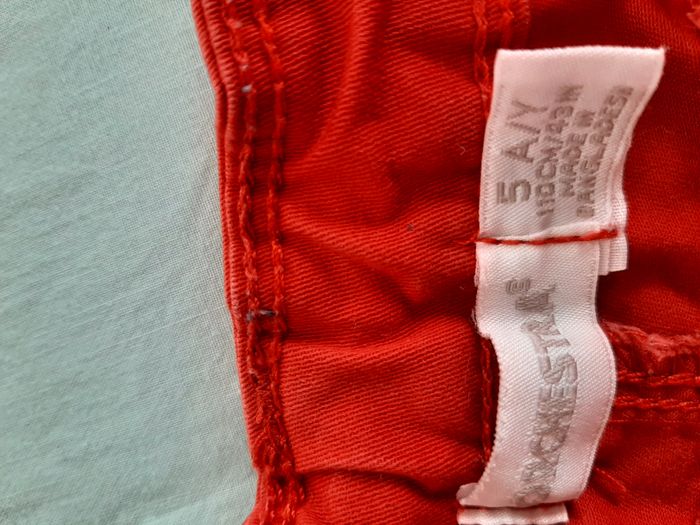 jeans et tee shirt filles Taille 5 ans - photo numéro 6