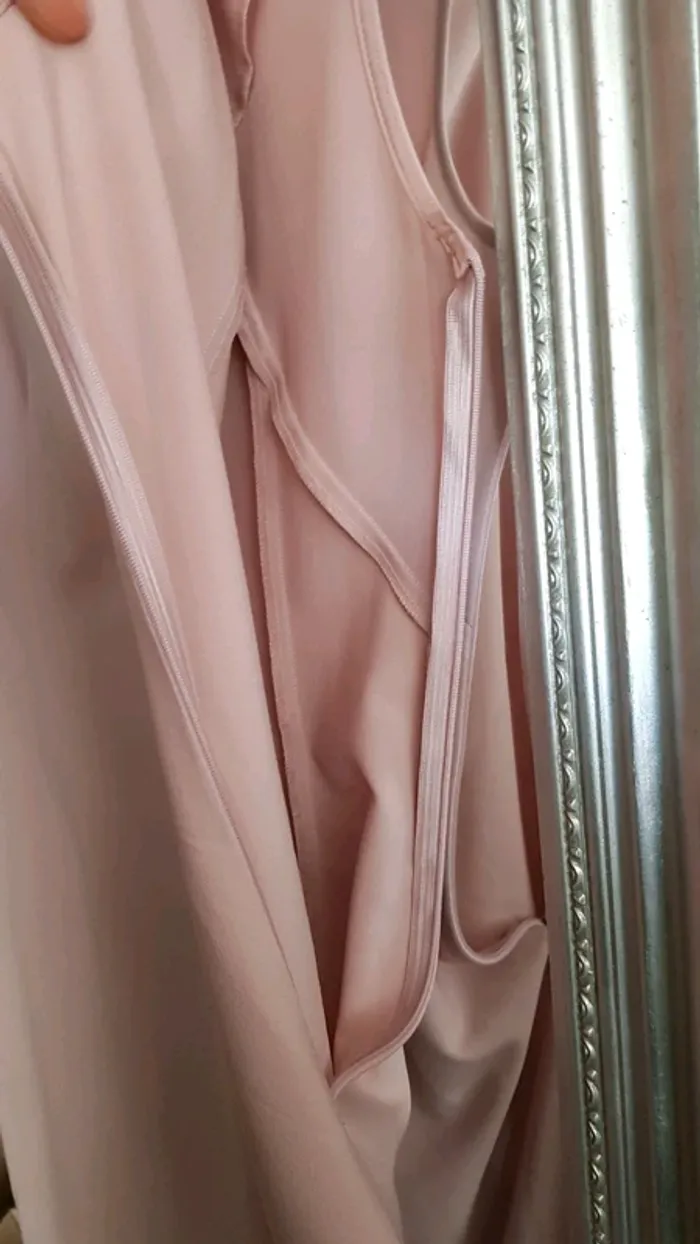 Magnifique robe - photo numéro 2