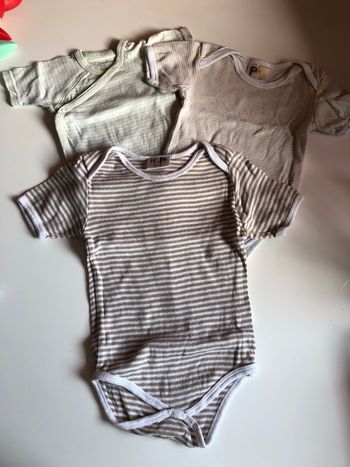 Lot de bodies manches courtes