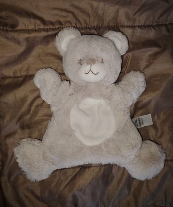 Doudou ours marionnette tex
