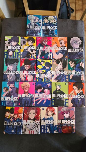 lot manga blue lock avec ticket d'or nagi