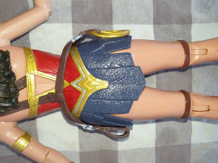 Figurine Wonder Woman Batman - photo numéro 9