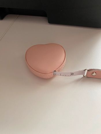 Mètre ruban en forme de cœur rétractable automatique