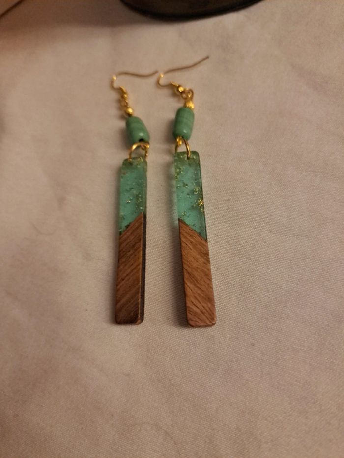 Boucles d'oreilles pendante marron vert doré - photo numéro 5