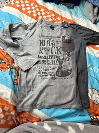 TEE shirt manches longues taille 12ans kiabi