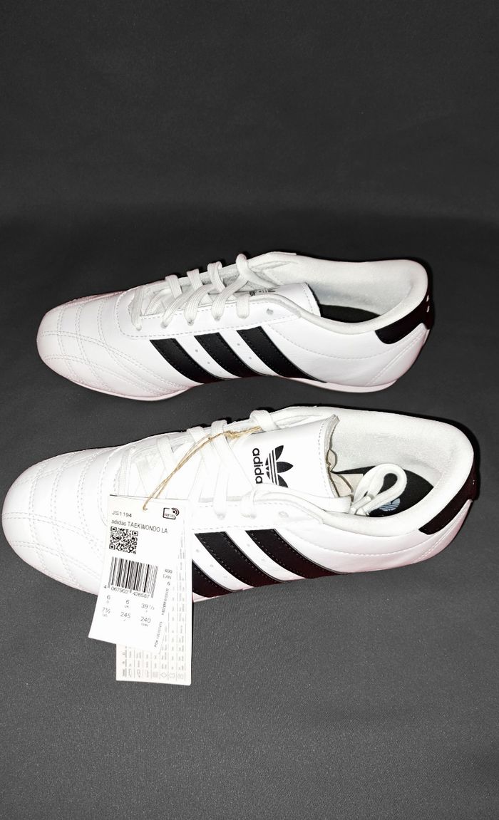 Adidas 🦢 - photo numéro 6